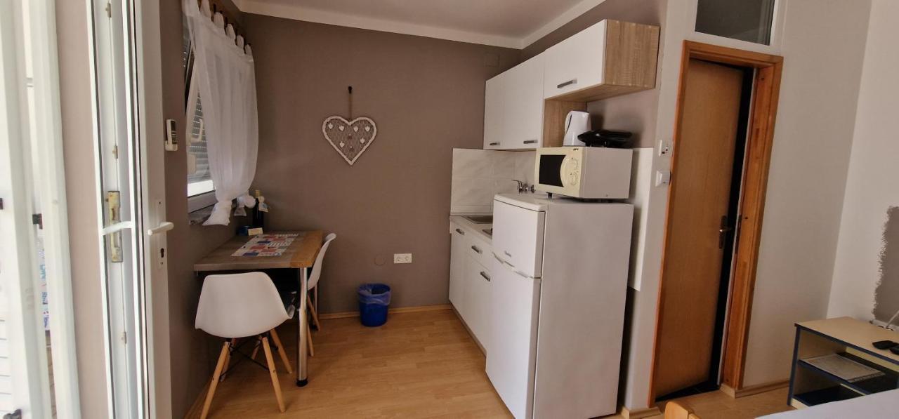 Apartmani Dutkovic วรอสกา ภายนอก รูปภาพ