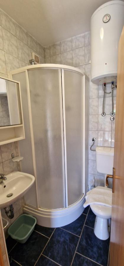 Apartmani Dutkovic วรอสกา ภายนอก รูปภาพ