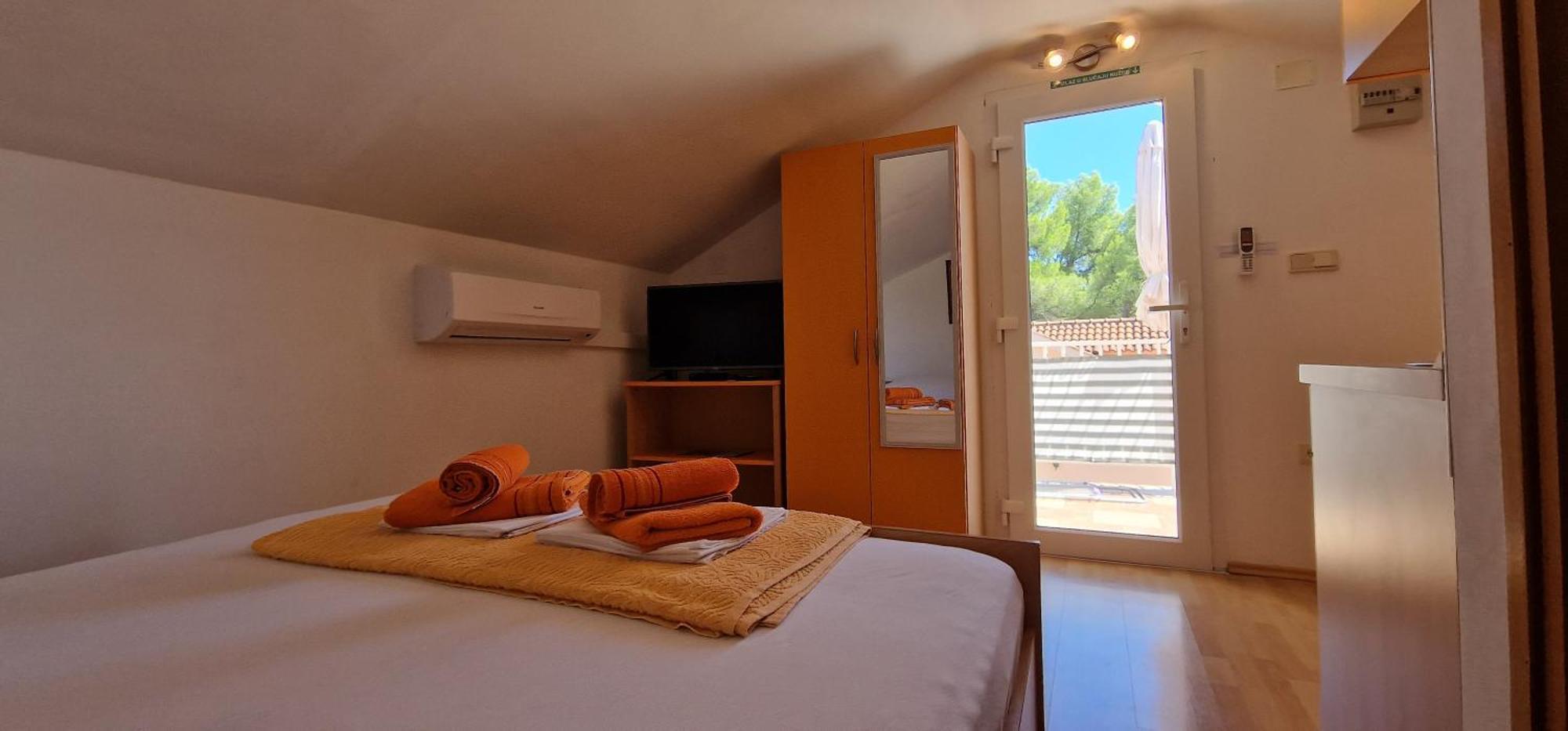 Apartmani Dutkovic วรอสกา ภายนอก รูปภาพ