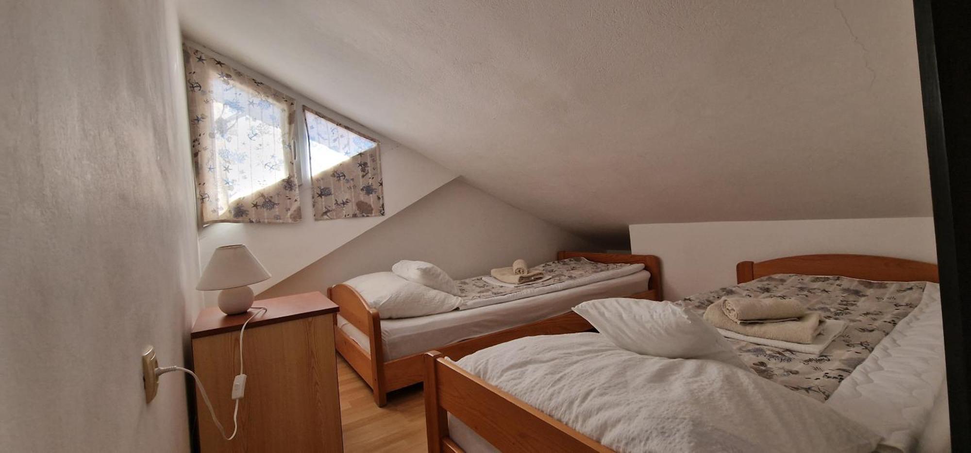 Apartmani Dutkovic วรอสกา ภายนอก รูปภาพ